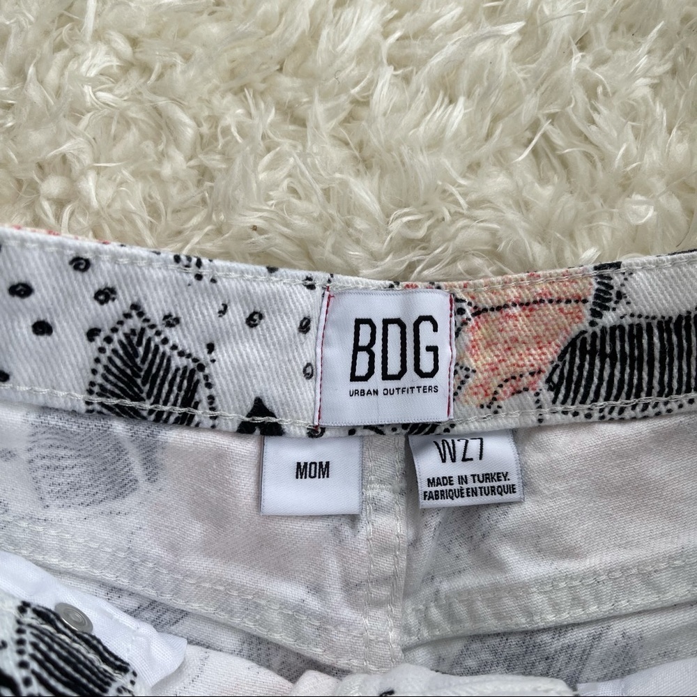 BDG Urban Outfitters Floral Mom Shorts - Picture 4 of 6